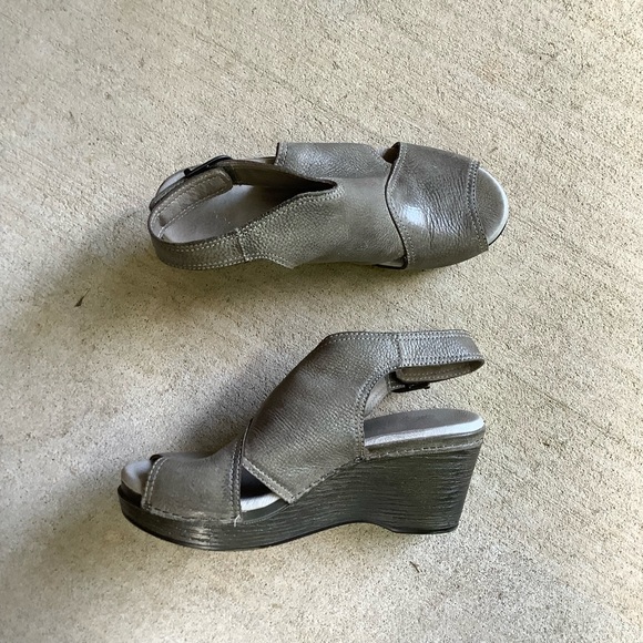 dansko meadow bootie